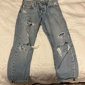 Size 28 light wash LEVIS